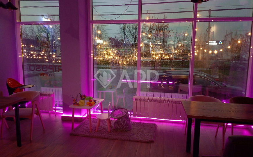 Сдам гостиницу с кафе и сауной 1 100 м² фото