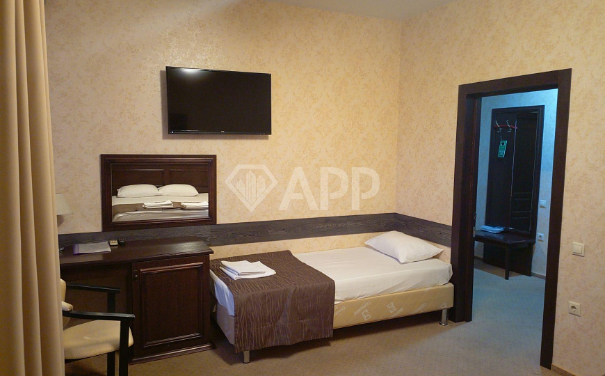 Сдам гостиницу с кафе и сауной 1 100 м² фото