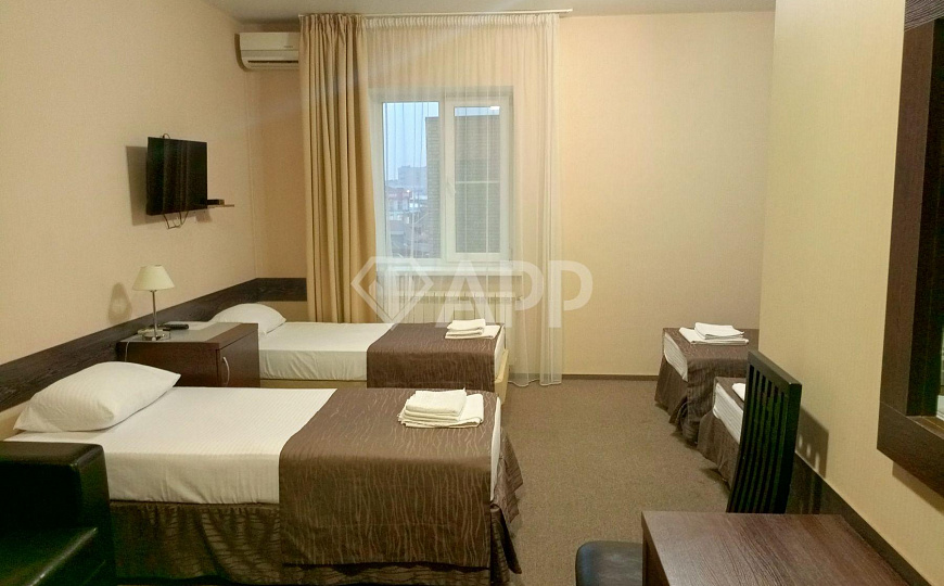 Сдам гостиницу с кафе и сауной 1 100 м² фото