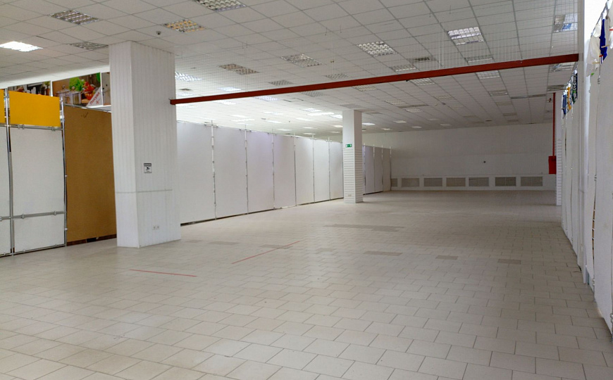 Помещение свободного назначения 1 150 м² фото