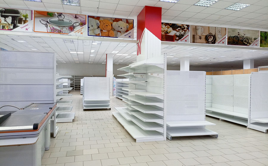 Помещение свободного назначения 1 150 м² фото