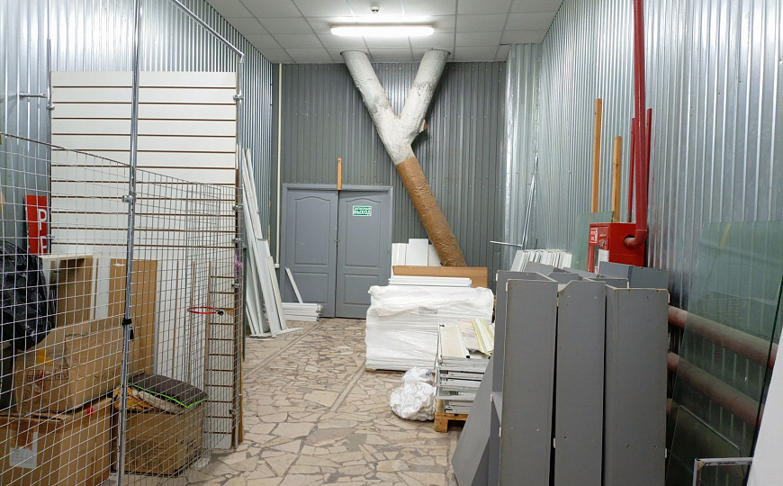 Помещение свободного назначения 1 150 м² фото