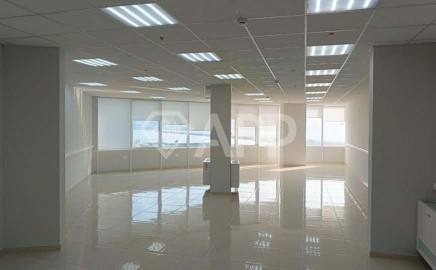 Сдаю офисное помещение, 437 м² фото