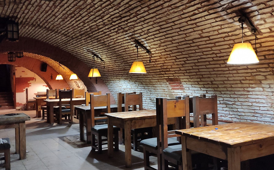 Бар  в центре 188 м2 фото