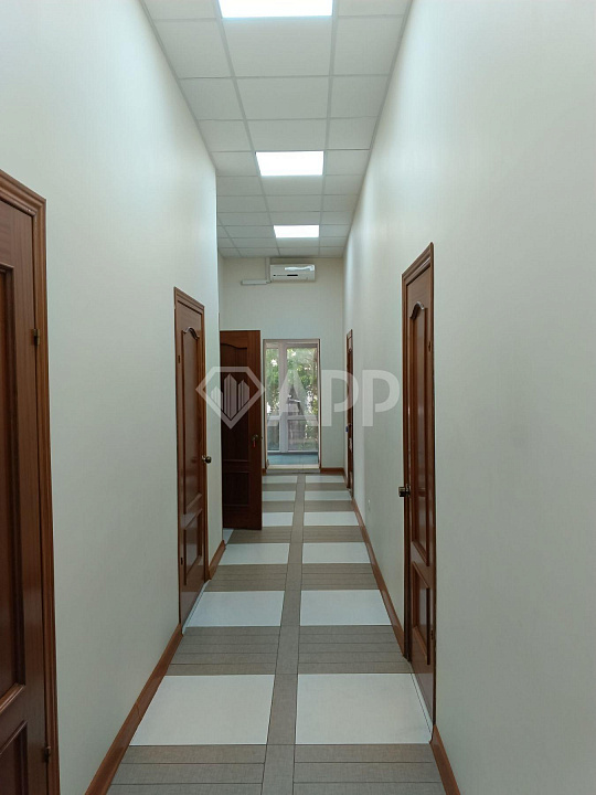 Сдаю офисное помещение, 153,8 м² фото