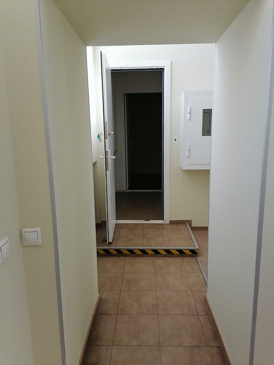 Сдам торговое помещение, 410 м² фото