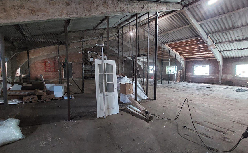 Сдам помещение под магазин, склад. 300 м² фото