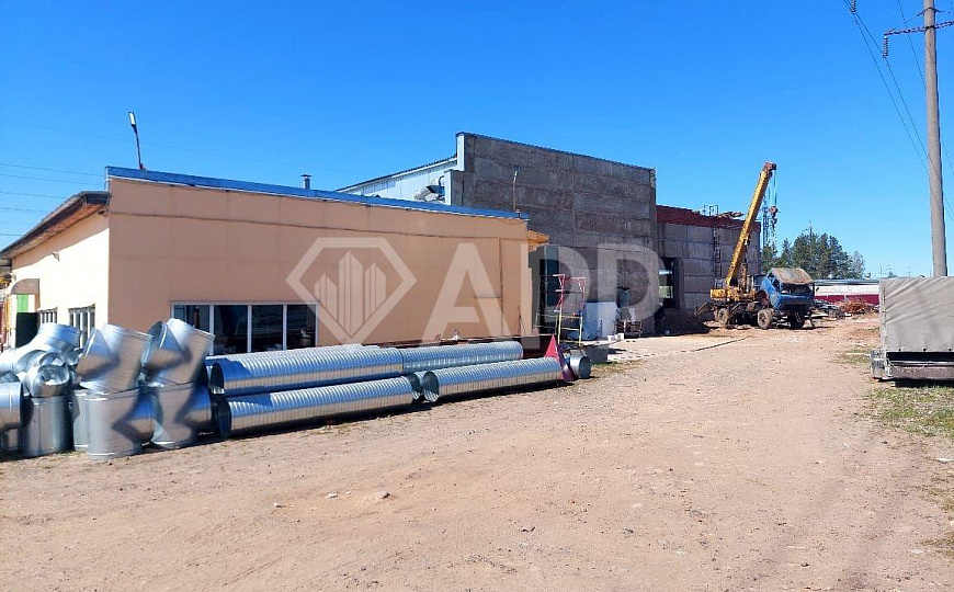 Продам производственное помещение, 1 400 м² фото