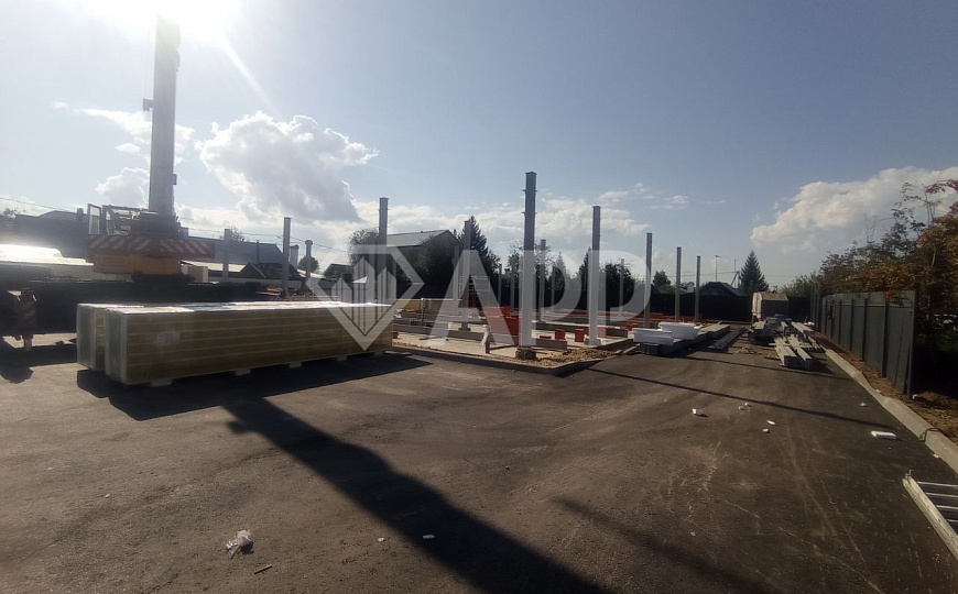 Сдаю 346м² в спальном районе, на трафике! фото