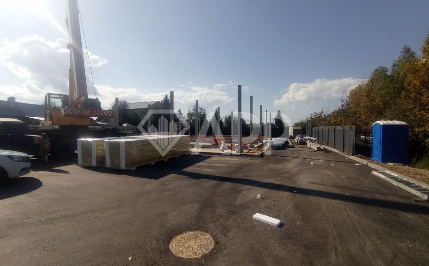 Сдаю 346м² в спальном районе, на трафике! фото