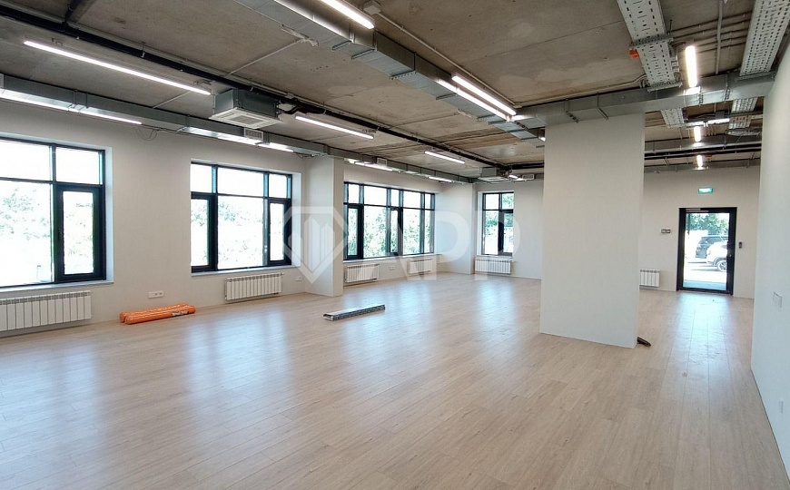 Сдам офисное помещение, 271 м² фото