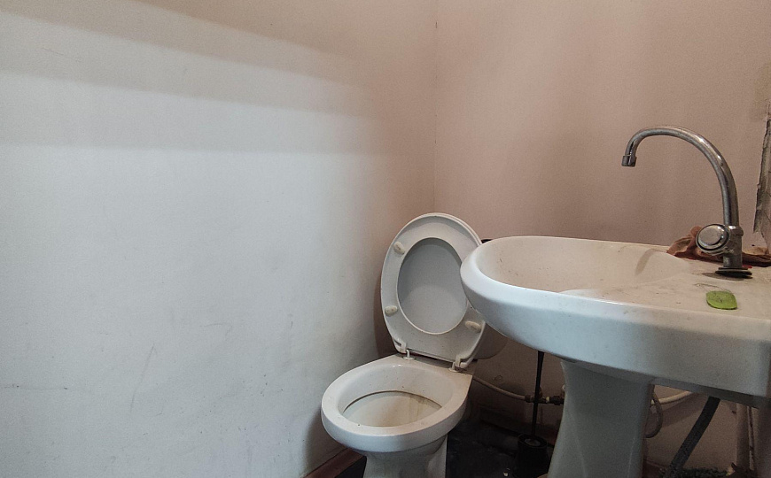 Центр, проходное место 26 м2. фото