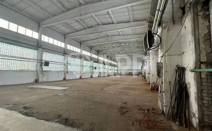 Здание под производство в удобной локации фото