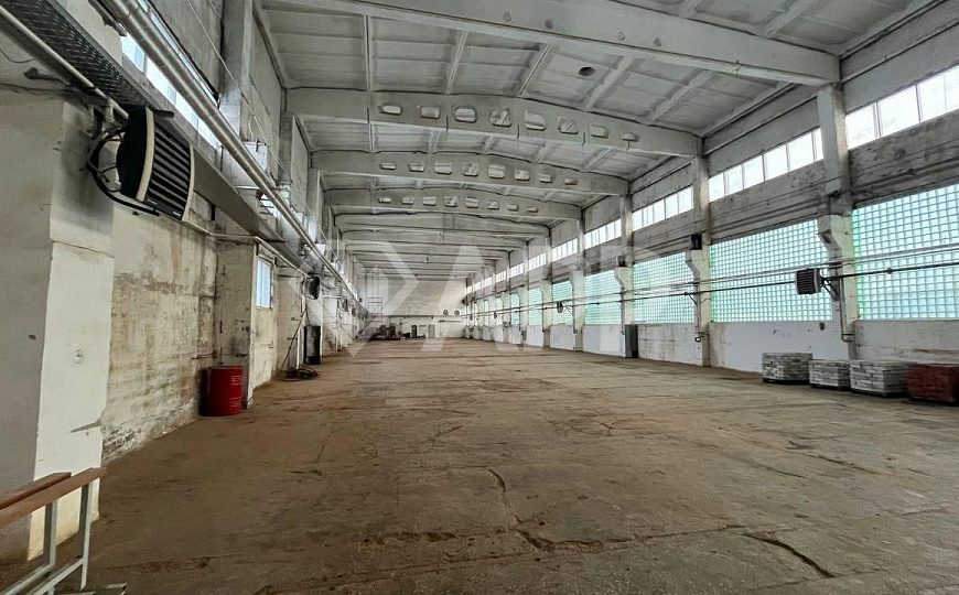 Здание под производство в удобной локации фото