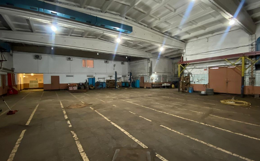 Продам производственный комплекс, 1,1 гектар фото