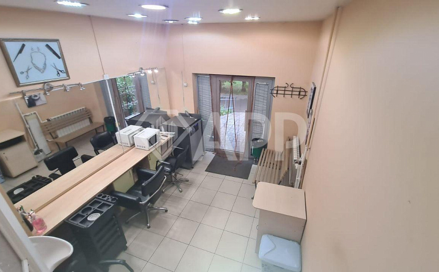 Продажа помещения на  первой  линии Адоратского фото