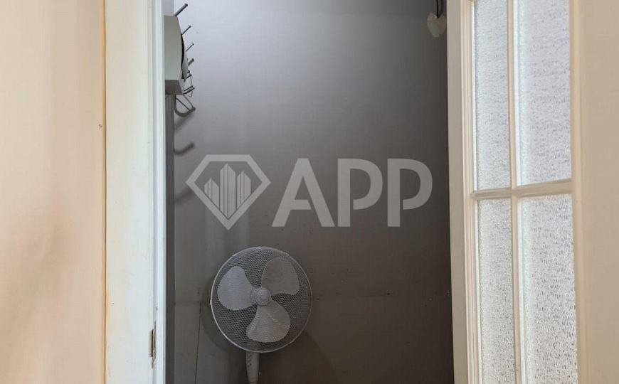 Продажа помещения на  первой  линии Адоратского фото