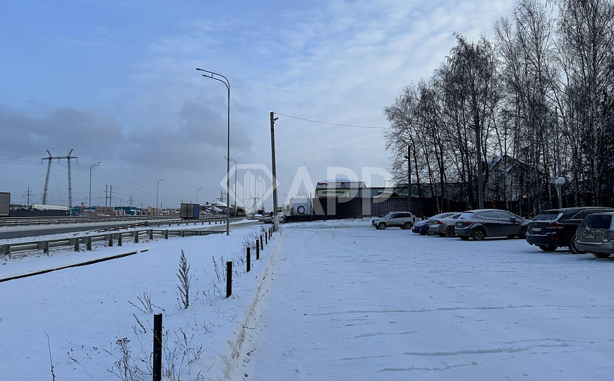 Здания  1200 кв.м. на участоке 40 соток фото