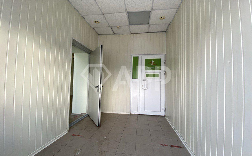 Помещение на высоком трафике у метро, 53м² фото