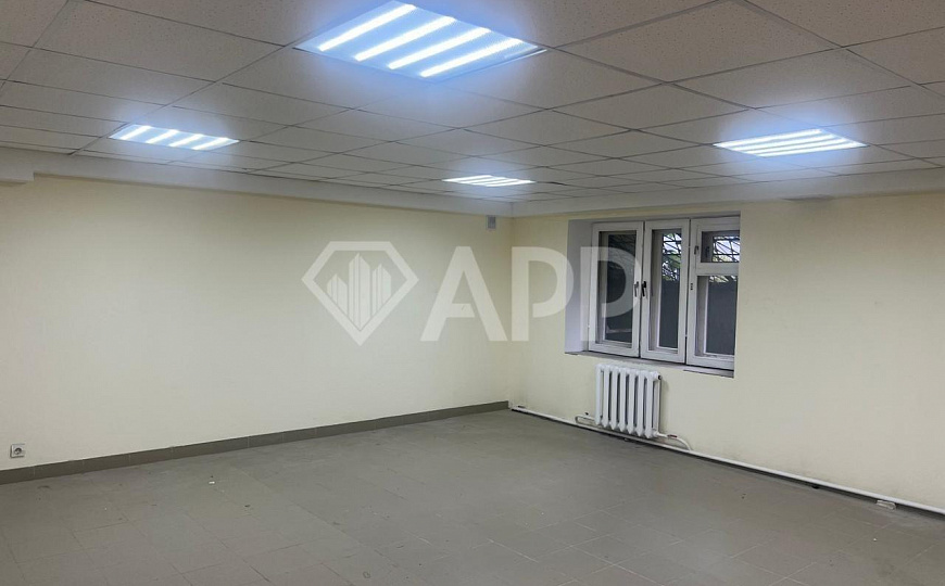 Продаю 184,1 м² на высоком трафике! фото