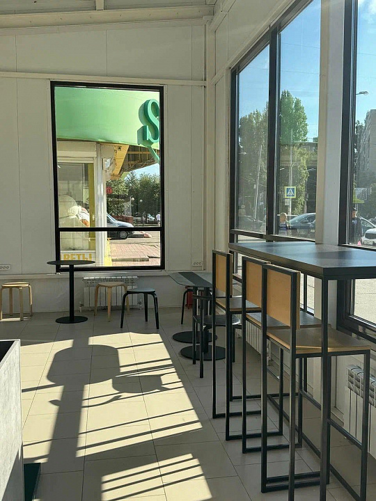 Помещение на  Ф.Энгельса 4Е фото