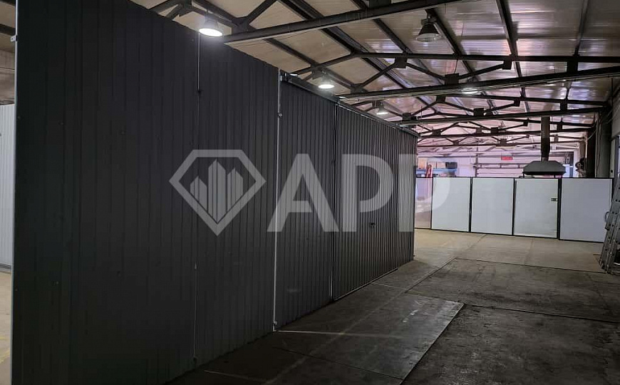 Теплое Производственно-складское помещение. фото