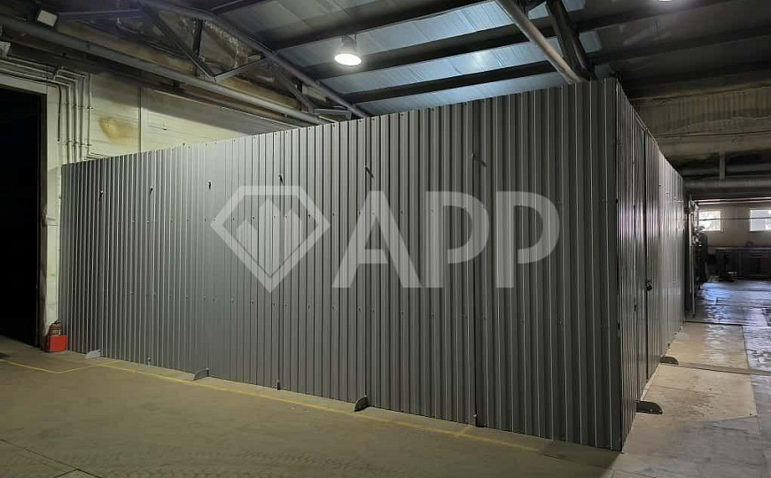 Теплое Производственно-складское помещение. фото