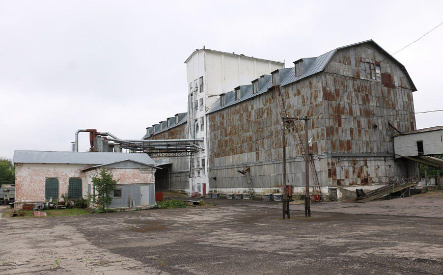 Элеватор на 5 га земли в собственности. фото