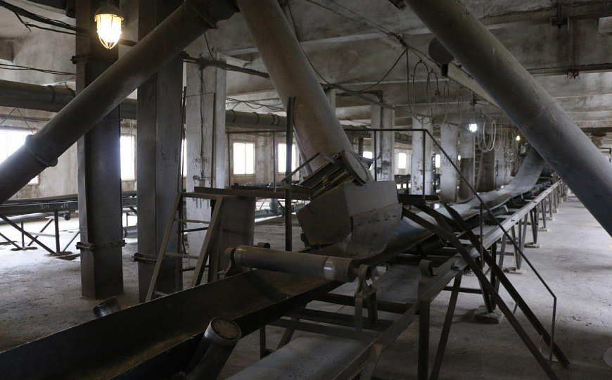 Элеватор на 5 га земли в собственности. фото