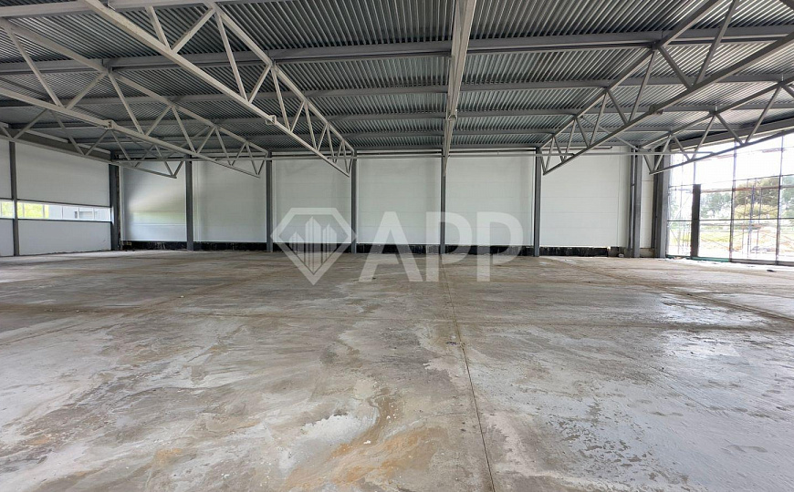 Продам отдельно стоящее здание, 2 300 м² фото