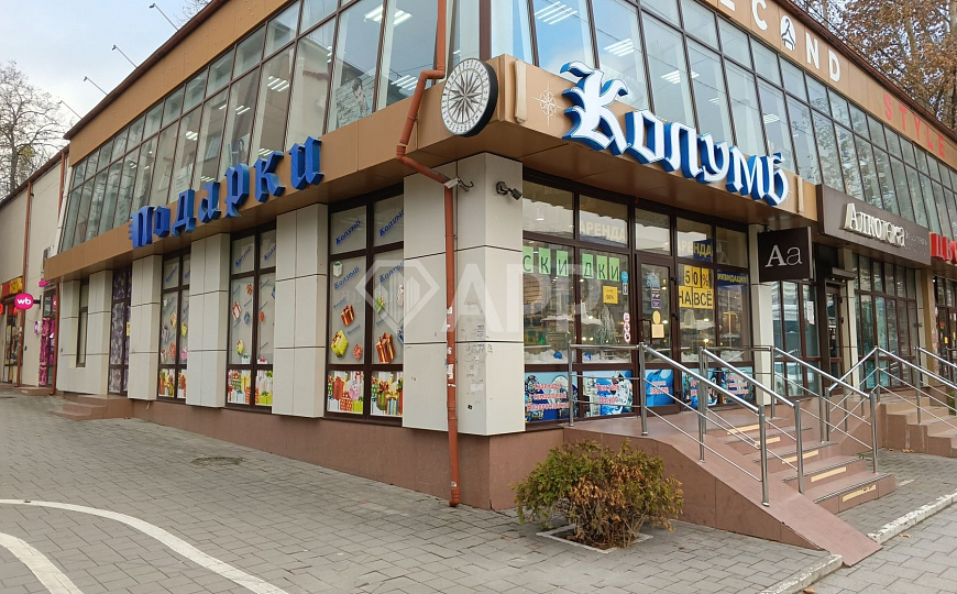 Сдам торговое помещение, 71 м² фото