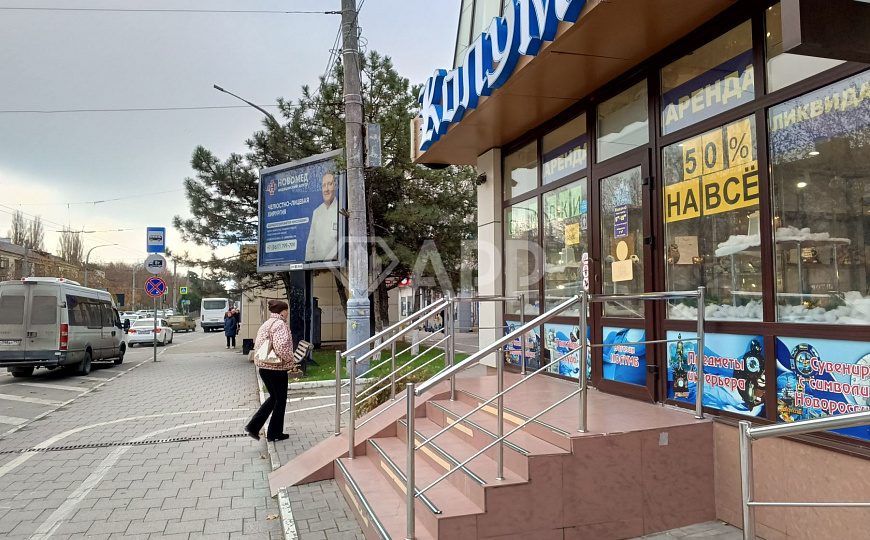 Сдам торговое помещение, 71 м² фото