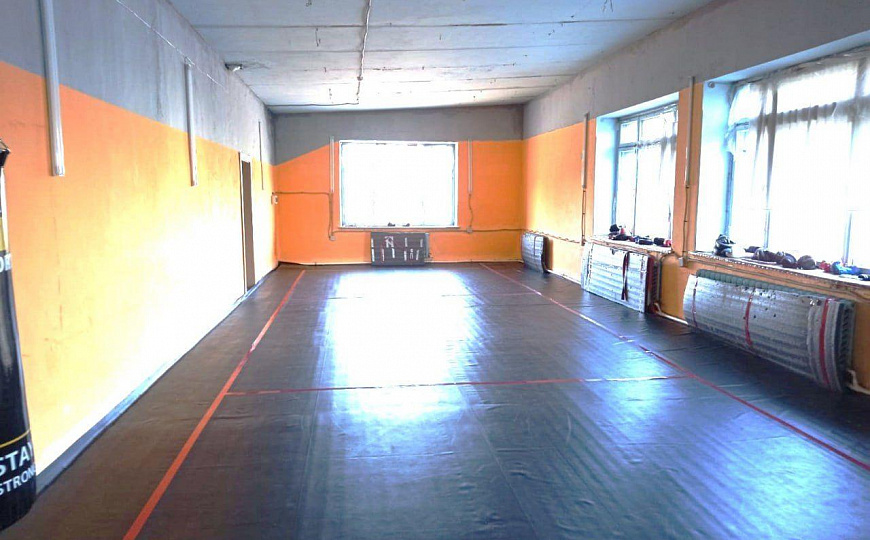 Отдельно стоящее здание 380,1 м2 фото