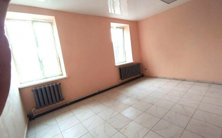 Отдельно стоящее здание 380,1 м2 фото