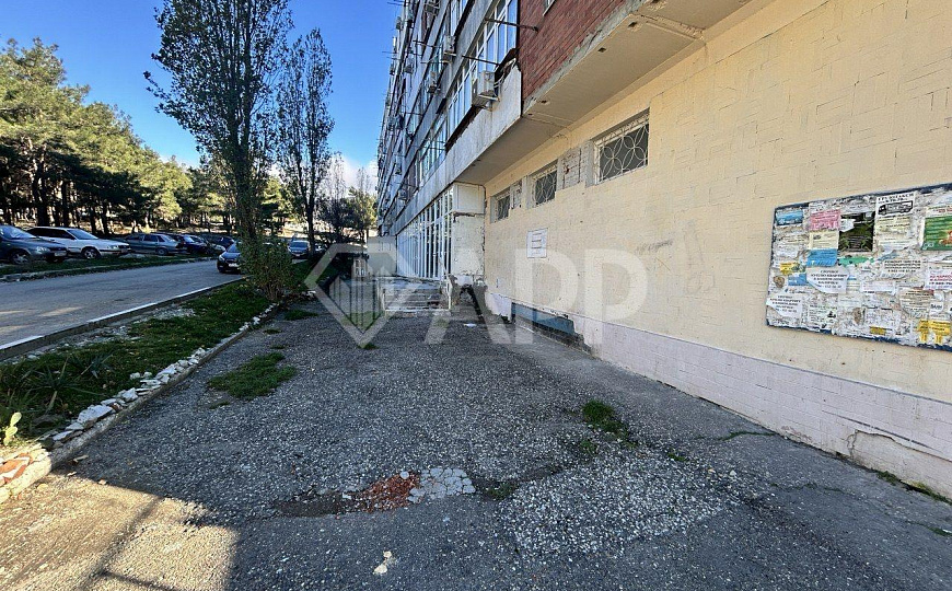 Сдаю торговое помещение, 87 м² фото