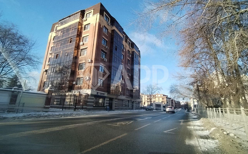 Сдаю помещение свободного назначения, на трафике, центр фото