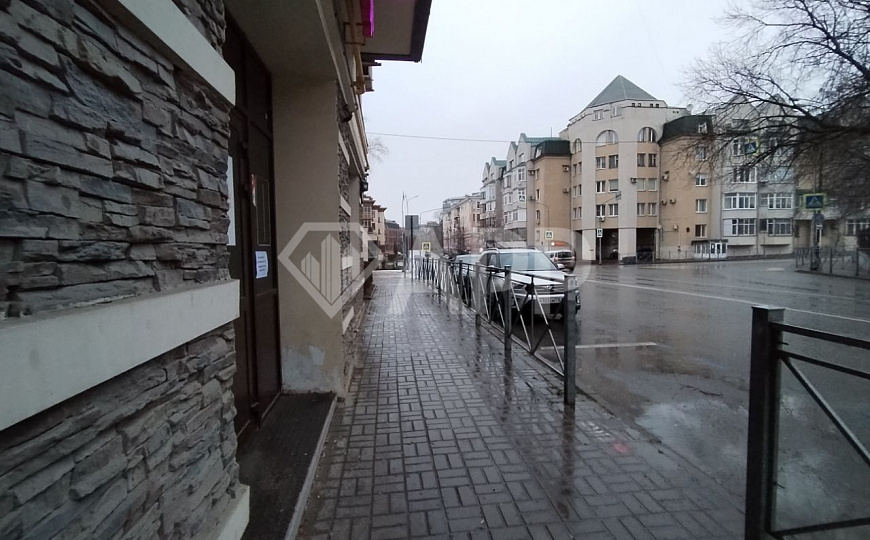 Сдаю помещение свободного назначения, на трафике, центр фото