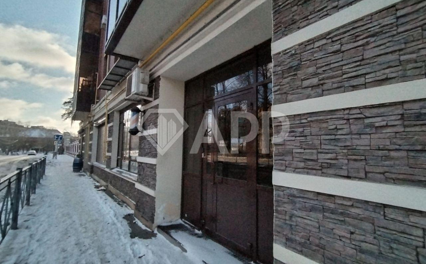 Сдаю помещение свободного назначения, на трафике, центр фото