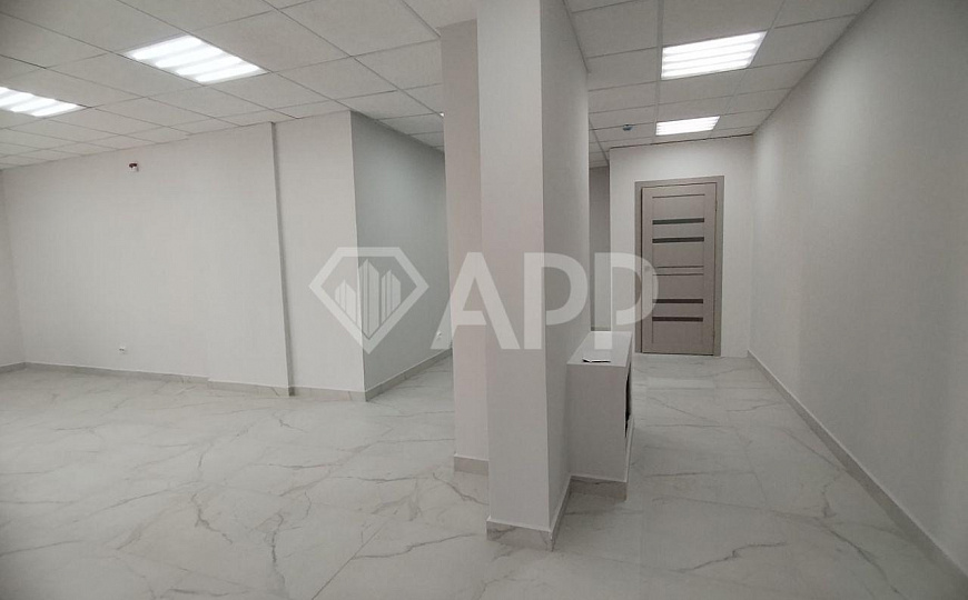 Продается помещение свободного назначения, с ремонтом, 60,5 м²   фото