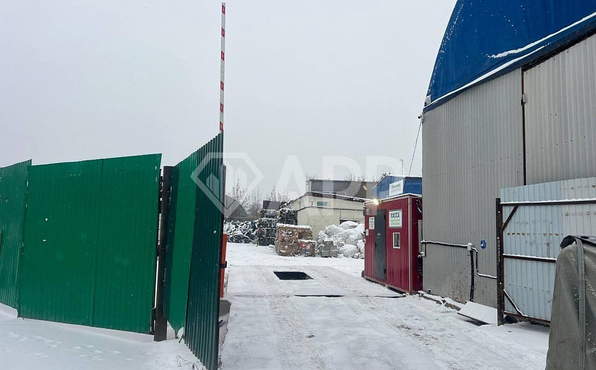 Продаю базу с земельным участком фото