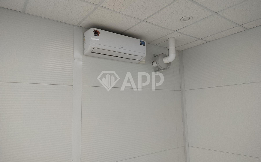 Сдам торговое помещение, 74,5 м² фото