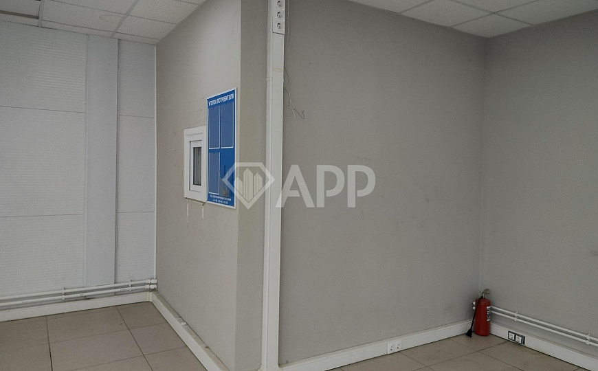 Сдам торговое помещение, 74,5 м² фото