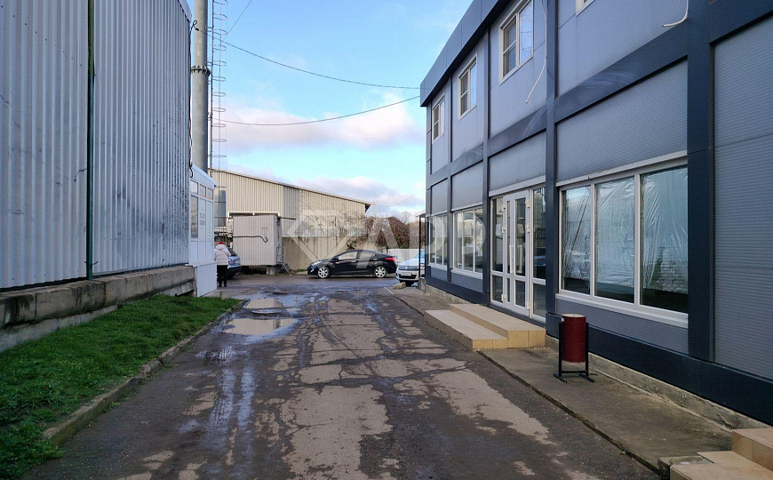 Сдам торговое помещение, 74,5 м² фото