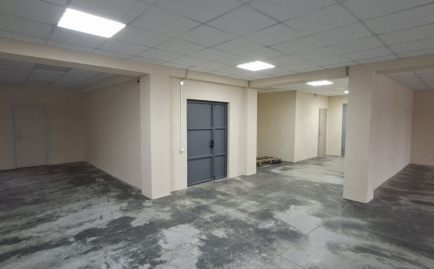 Помещения, 600, 91 и 38 кв. м.. фото