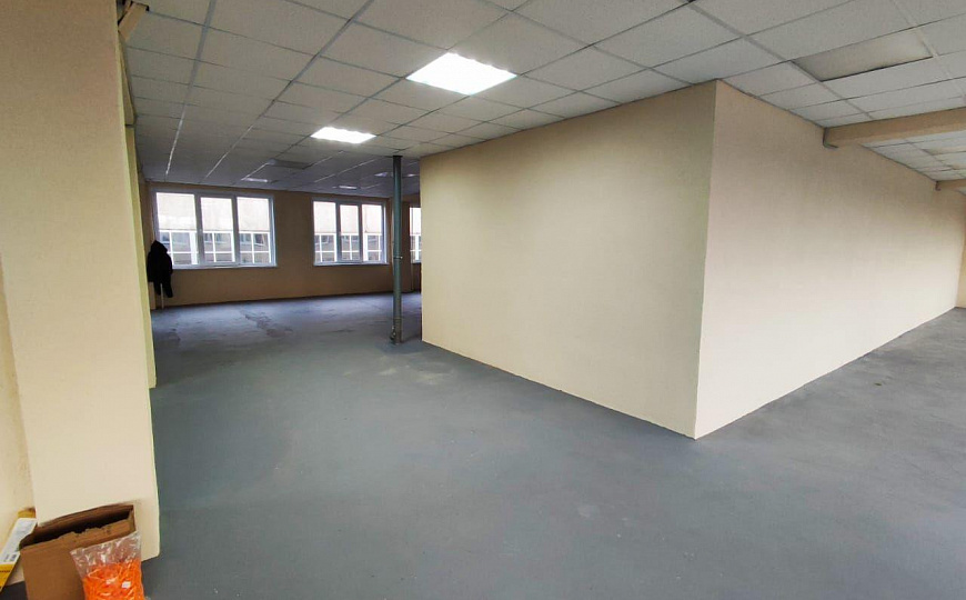 Помещения, 600, 91 и 38 кв. м.. фото