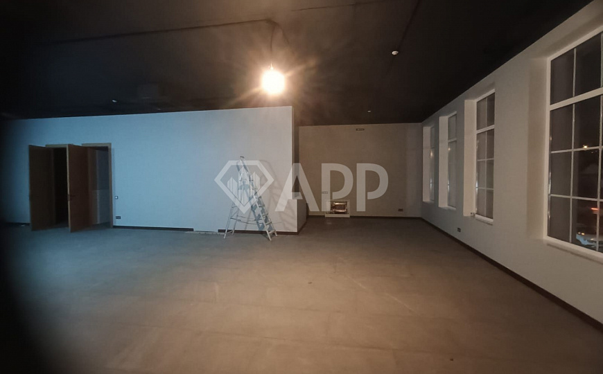 Продам здание на 1 линии, 329 м² фото