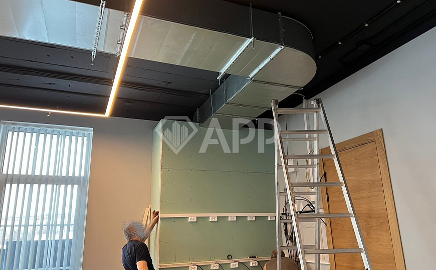 Продам здание на 1 линии, 329 м² фото