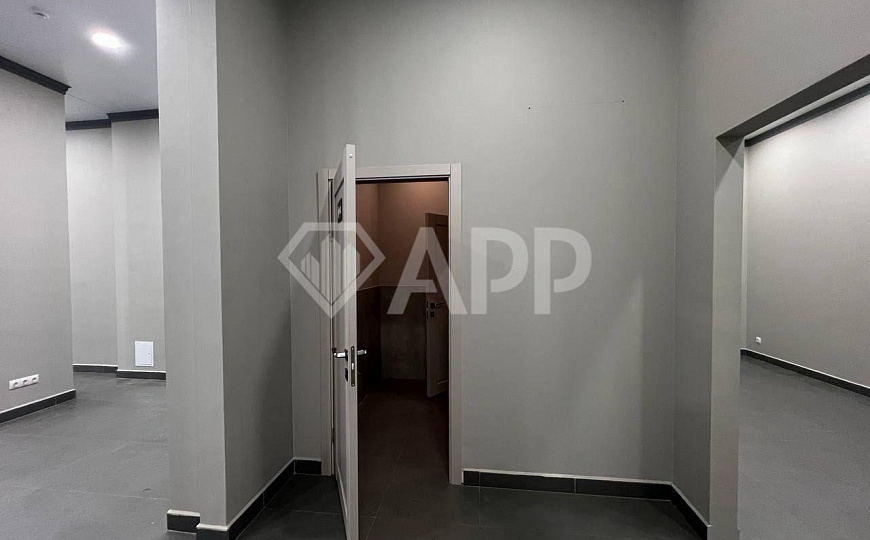 Свободная площадь на трафике, 157 м² фото