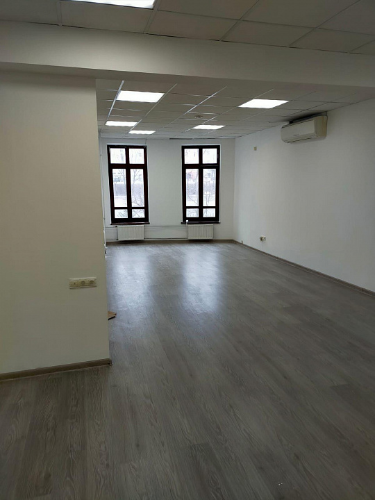 Сдаётся блок офис, 200 м² в  центре фото
