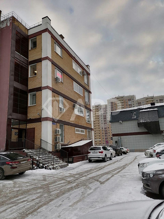 Продаю отдельно стоящее здание 756 м² в центре фото